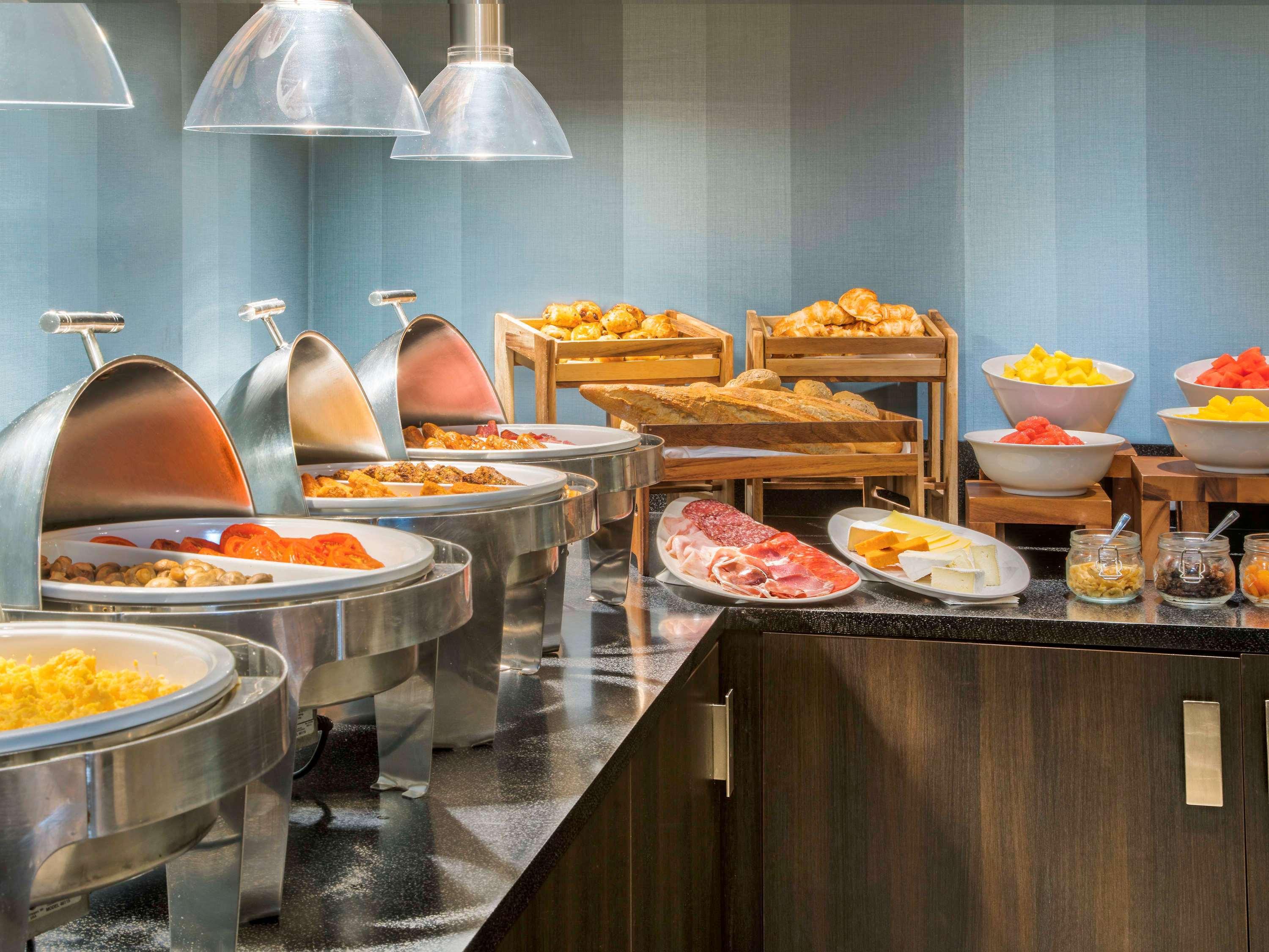 Отель Mercure London Heathrow Airport