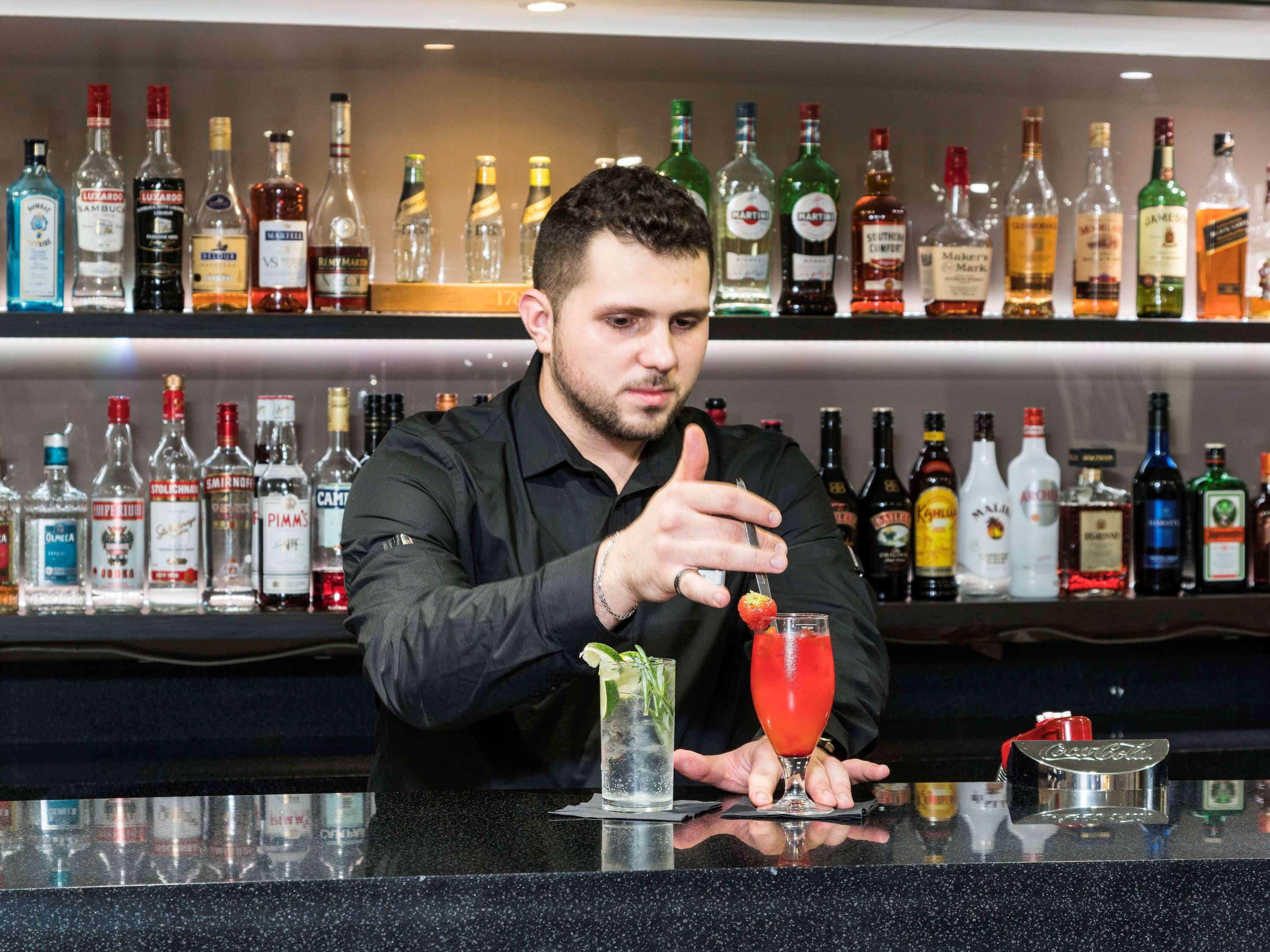 Mercure London Heathrow Airport Отель Хитроу
