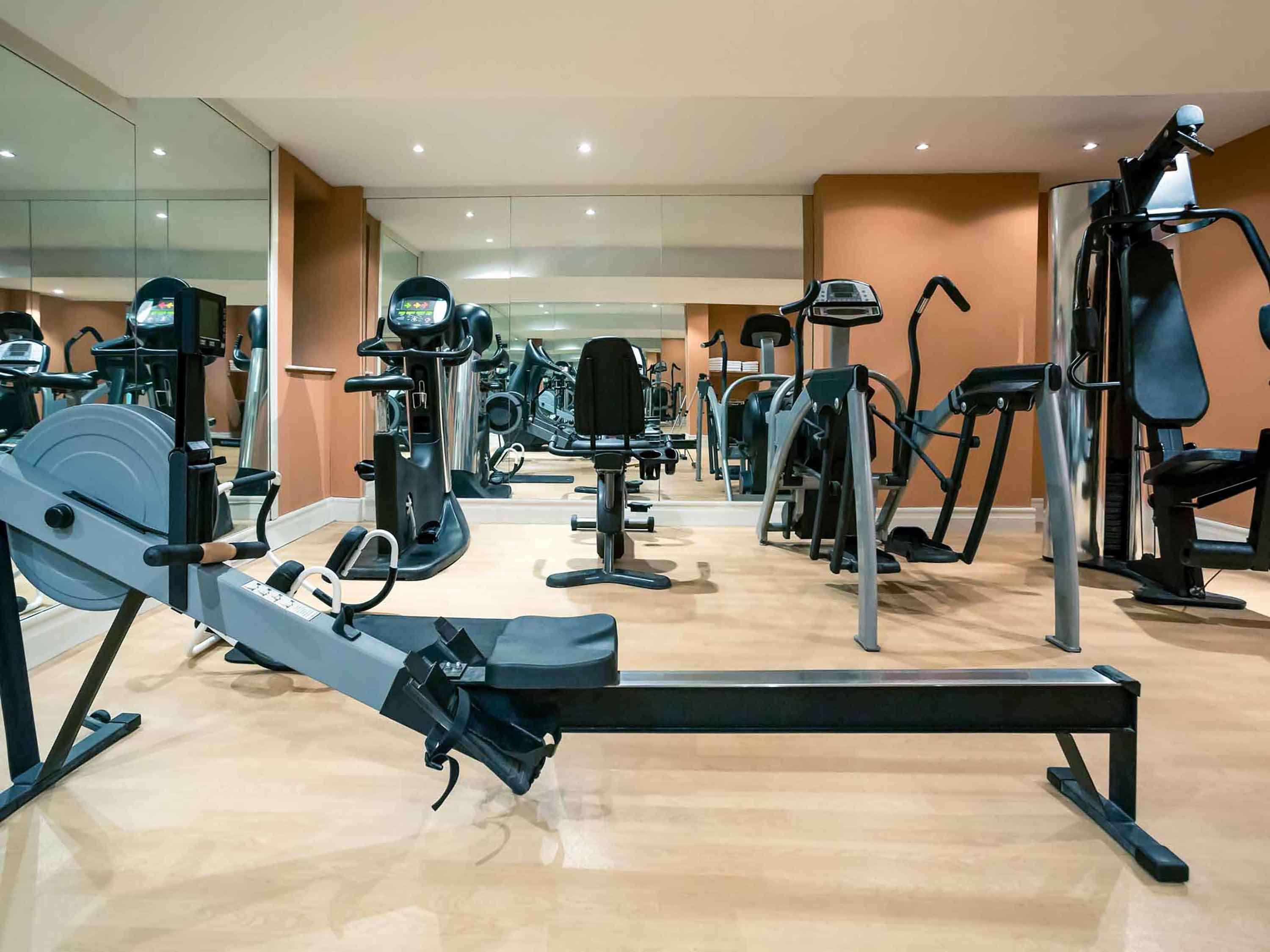 Mercure London Heathrow Airport 4* Хитроу