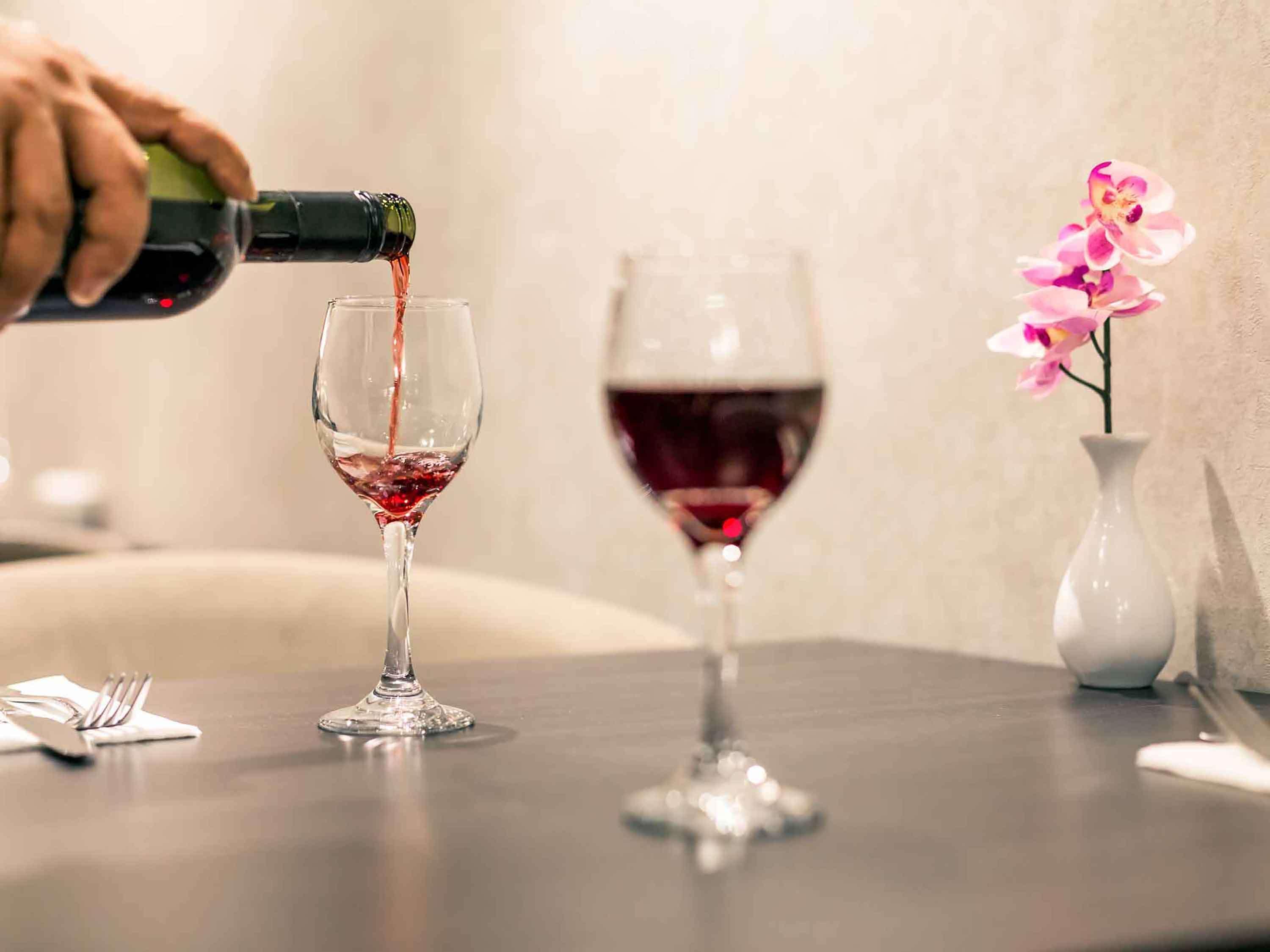 Mercure London Heathrow Airport 4*